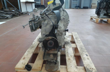 Iveco Daily 50C15 BJ2007 Schaltgetriebe Getriebe 6-Gang F1CE0481FA ZF6S-400